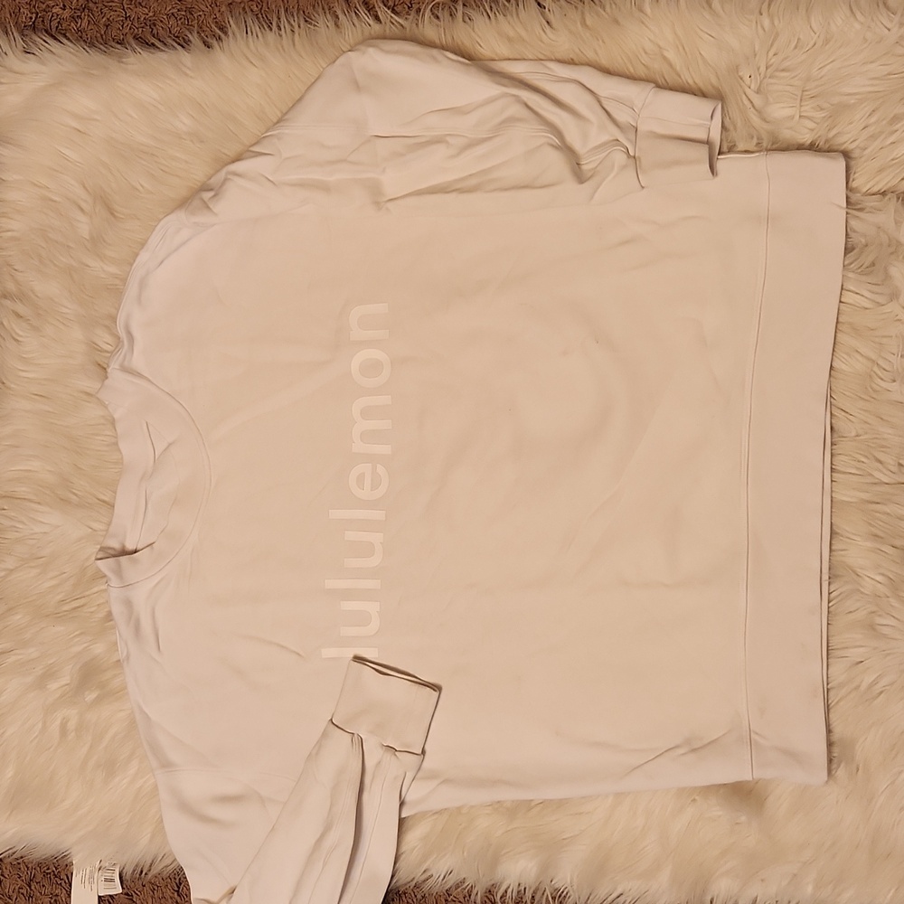LULULEMON MEN'S WHITE SWEATER FIT LIKE SIZE Medium